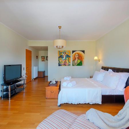The Painters Luxurious Villa Anavyssos Exterior photo