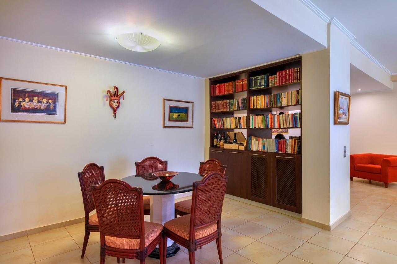 The Painters Luxurious Villa Anavyssos Exterior photo